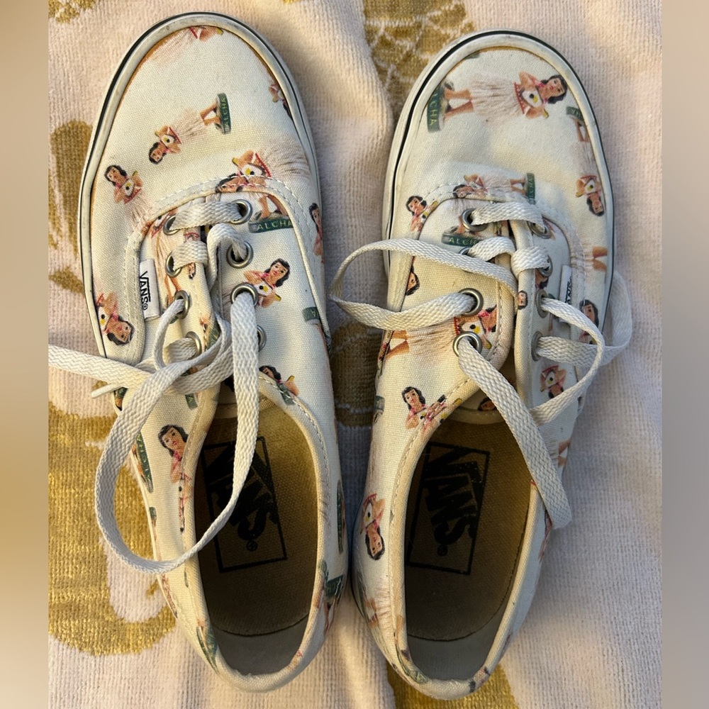 Women’s Vans Classic RARE Hawaiian Hula Girl - Size 5.5 / Men’s 4Y